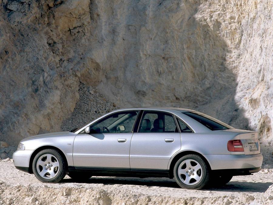  Audi A4 1.8 T Sedan (B5,8D) 1999 года  (EU) (фото 3 из 6)